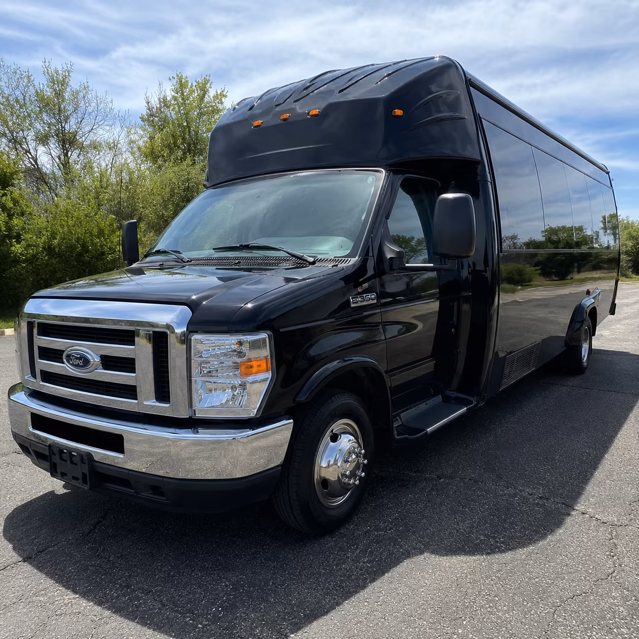 Cleveland Bachelor & Bachelorette Transportation party bus exterior