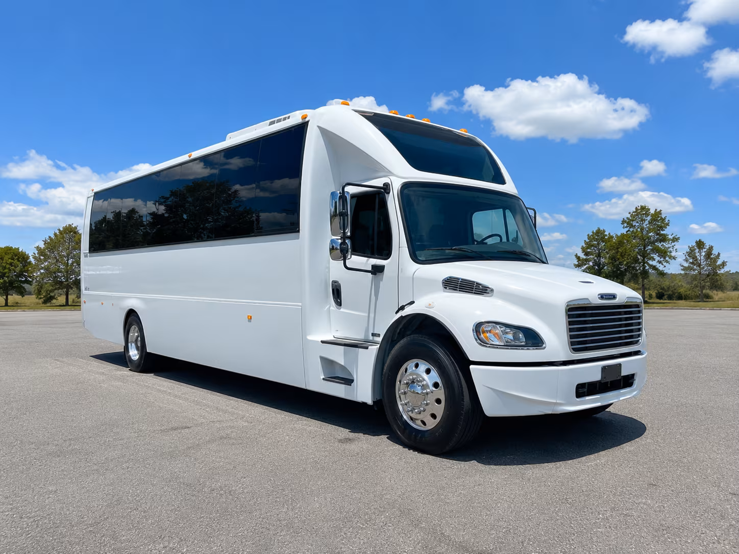Cleveland Birthday, Sweet 16, & Quinceañera Transportation party bus exterior