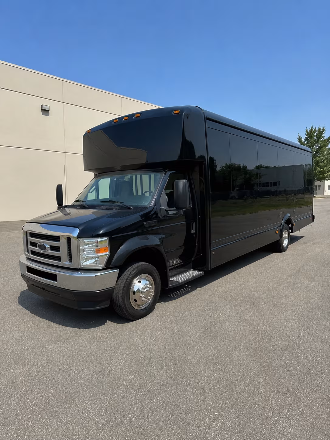 Cleveland Concert & Music Festival Transportation party bus exterior