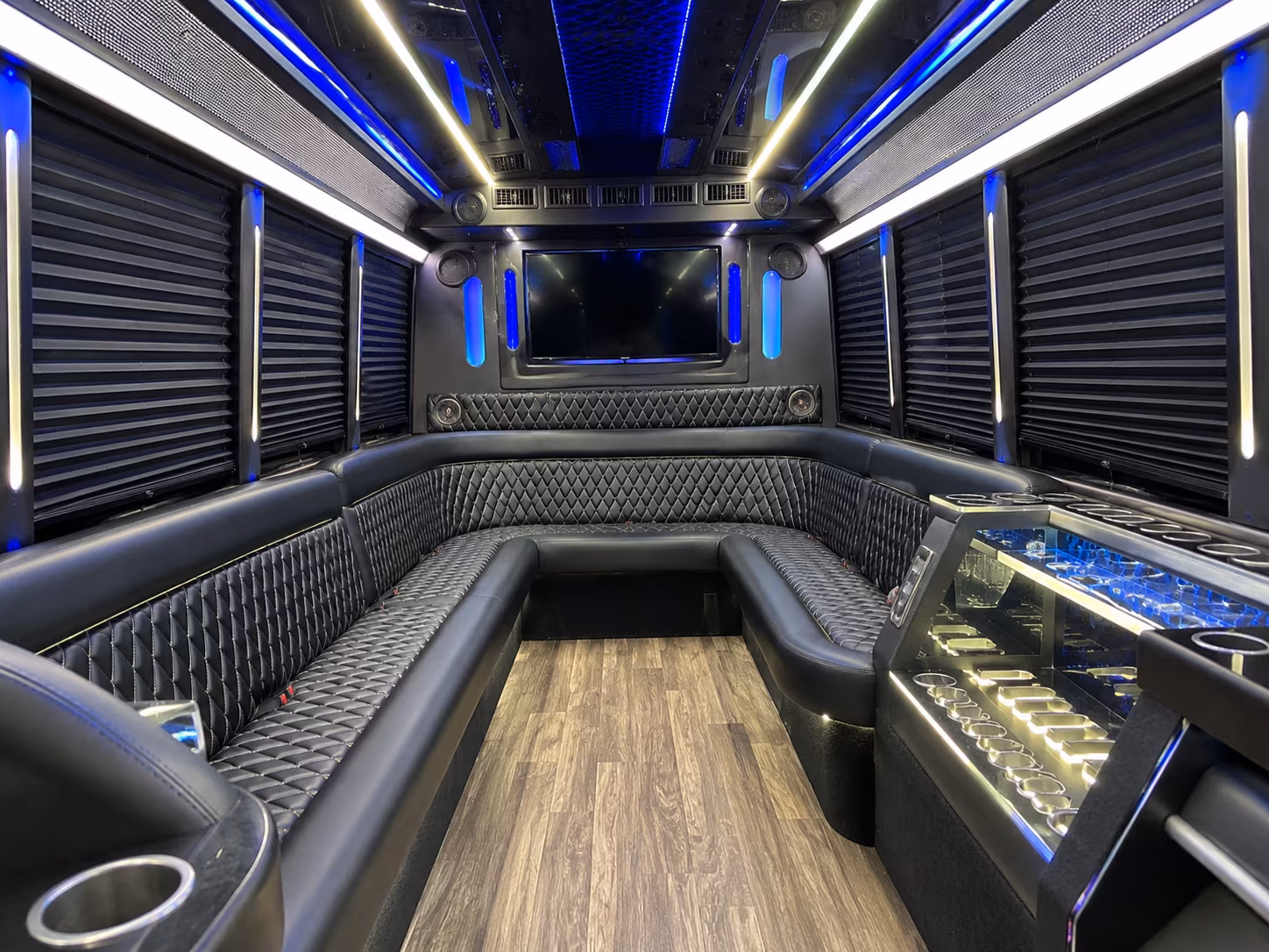 Cleveland Homecoming & Prom Party Bus Rentals